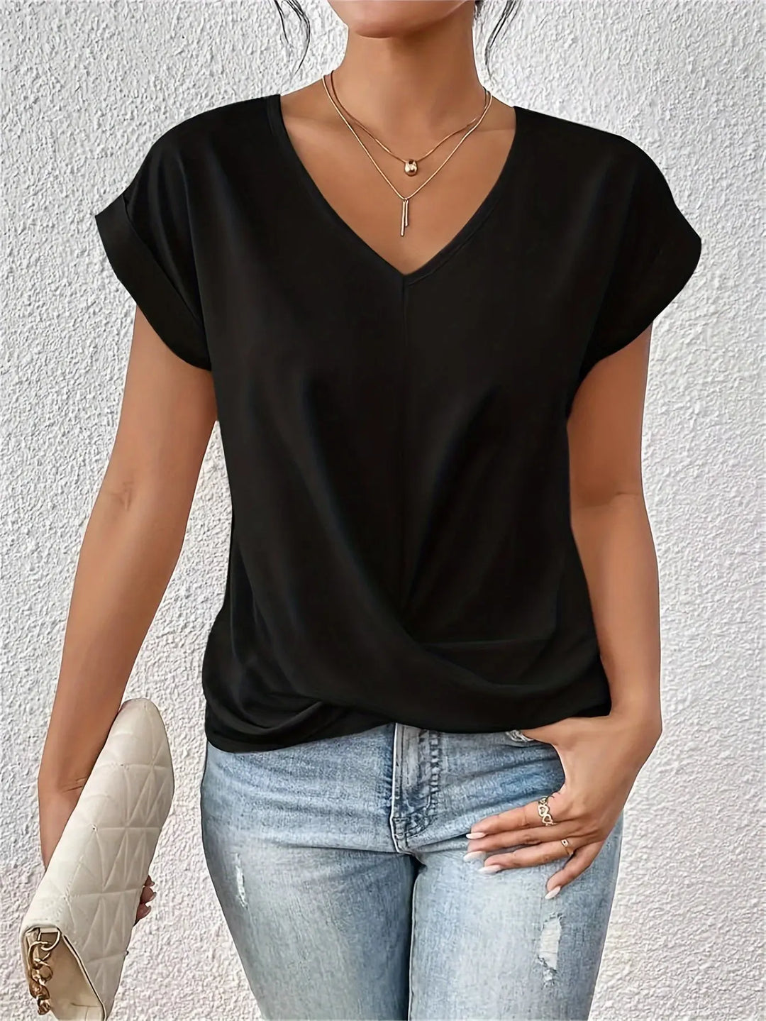 Linea Aarhus® | Komfortabel T-shirt med elegant halsudskæring (MIDLERTIDIGT 1+1 GRATIS!) Charlotte Odense