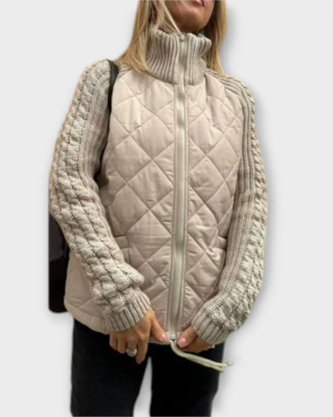 Elin | Høj kravejakke Charlotte Odense