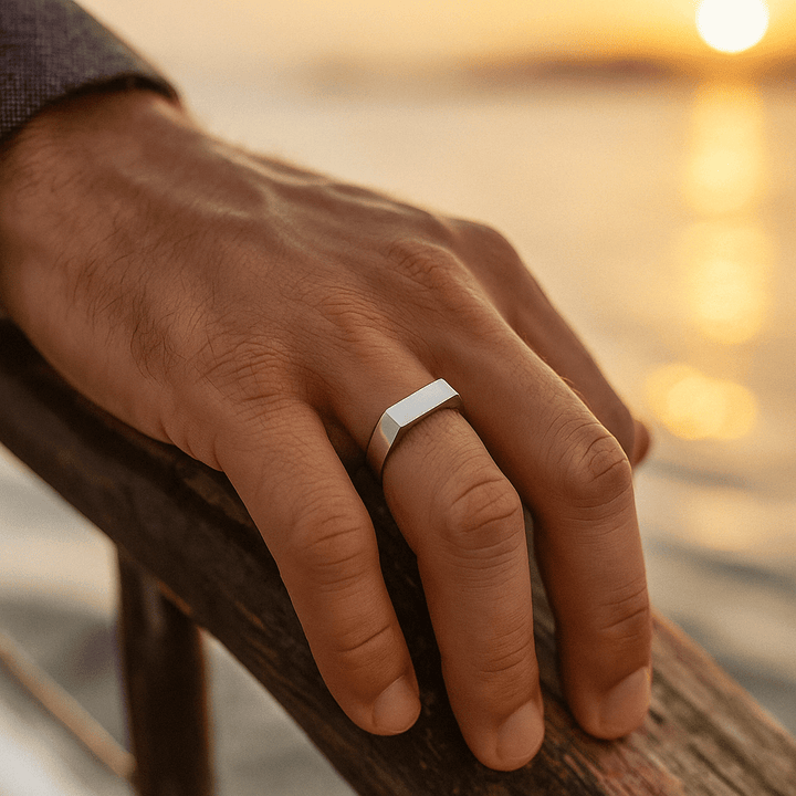 Maja | Geometrisk Ring Charlotte Odense