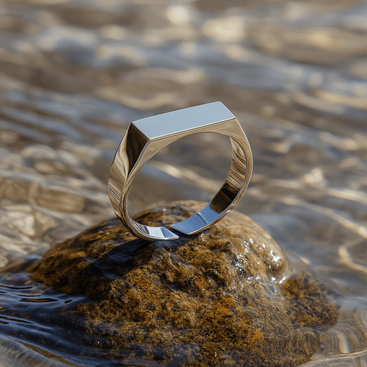 Maja | Geometrisk Ring Charlotte Odense