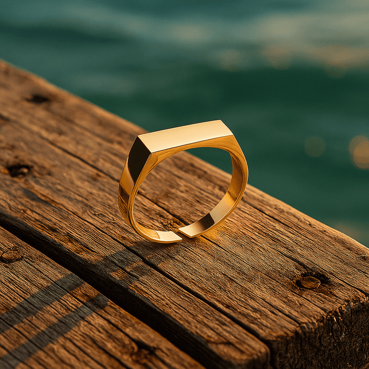 Maja | Geometrisk Ring Charlotte Odense