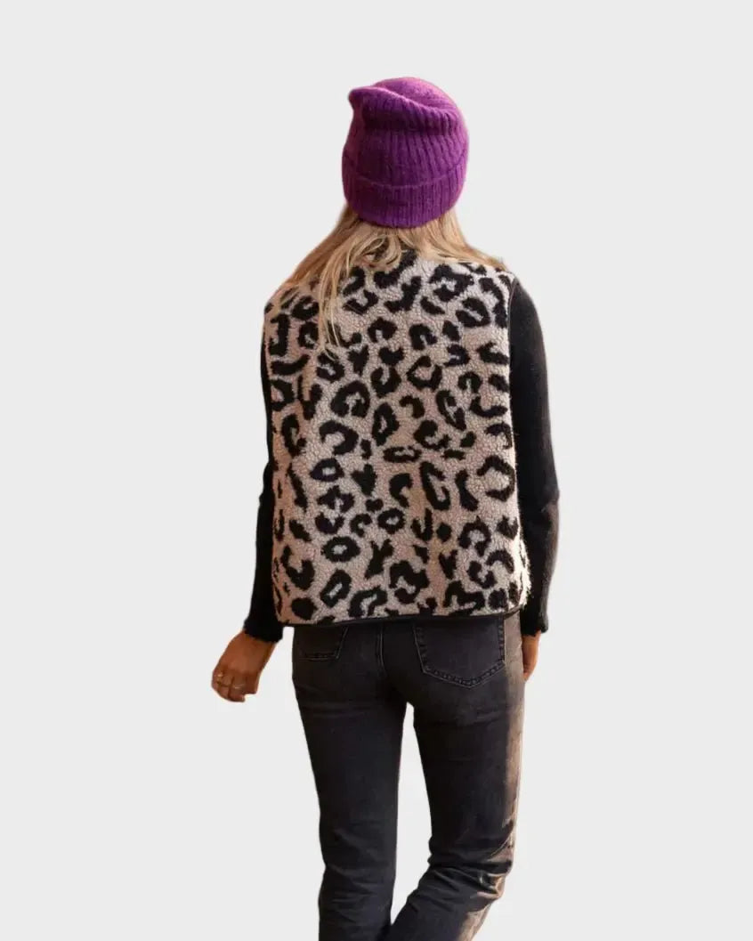 Maja | Leopardmønstret vest Charlotte Odense
