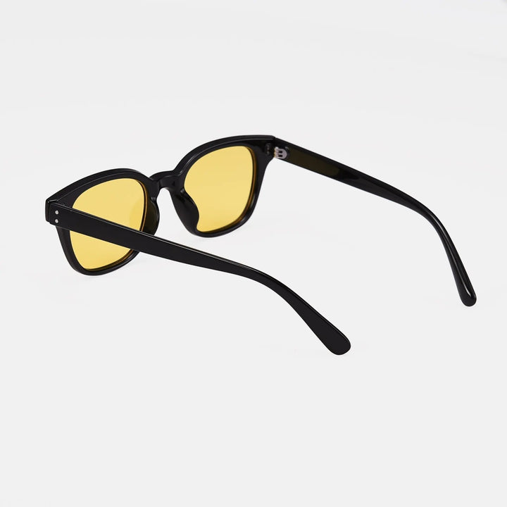 Ronja | Unisex Solbriller Charlotte Odense
