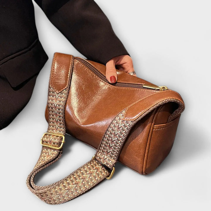 Tanja | Vintage skuldertaske Charlotte Odense