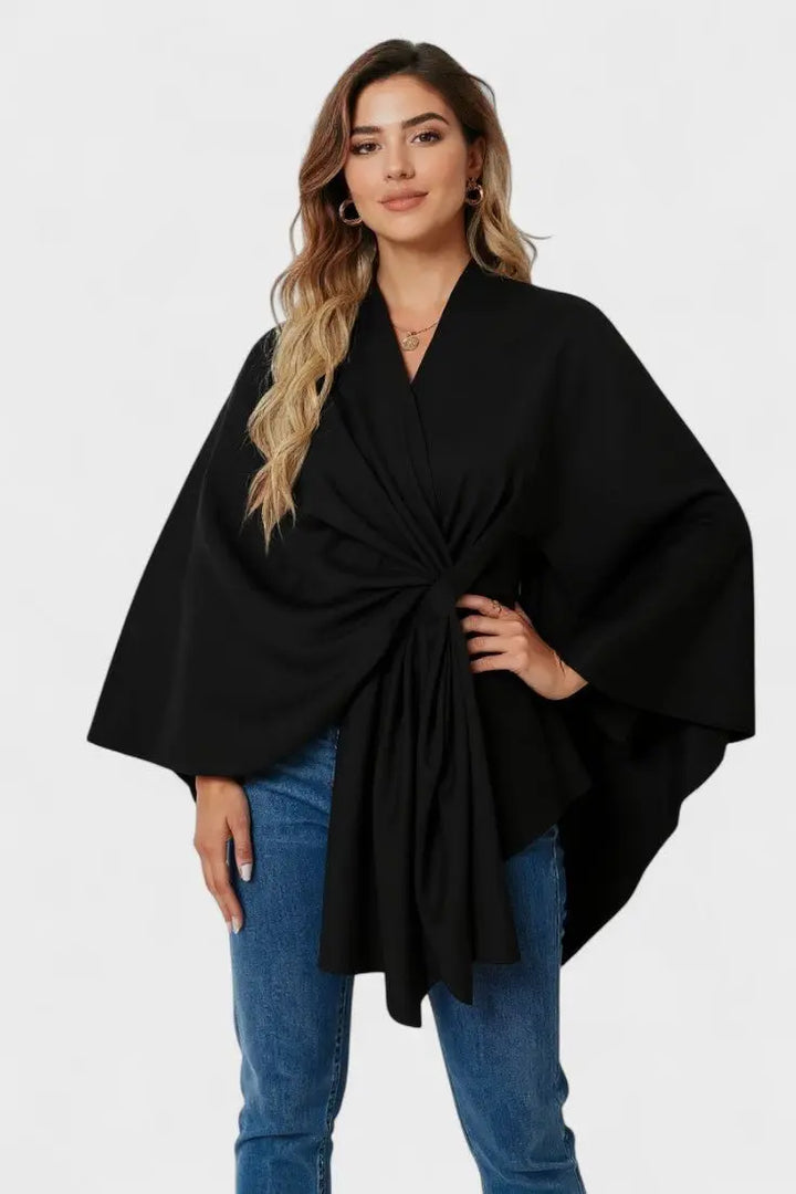 Yvette | Elegant Draperet Poncho Charlotte Odense