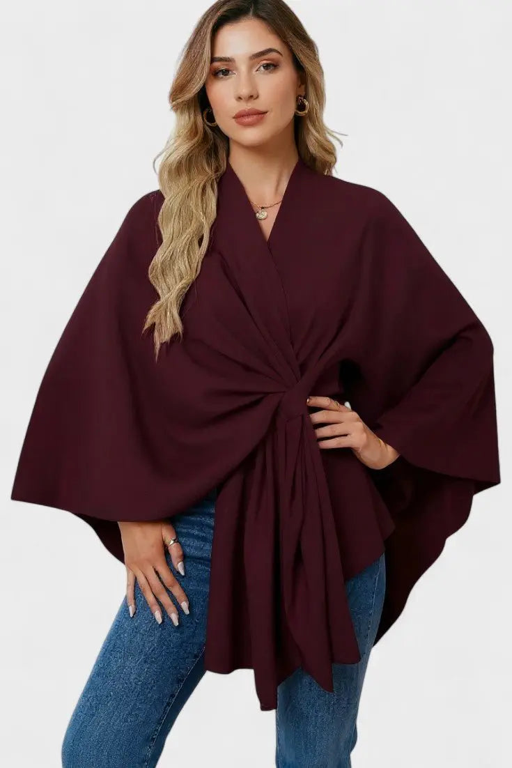 Yvette | Elegant Draperet Poncho Charlotte Odense